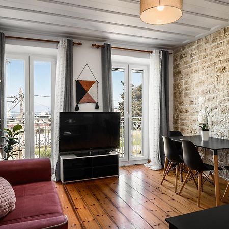 Laval Apartment Mantouki 外观 照片