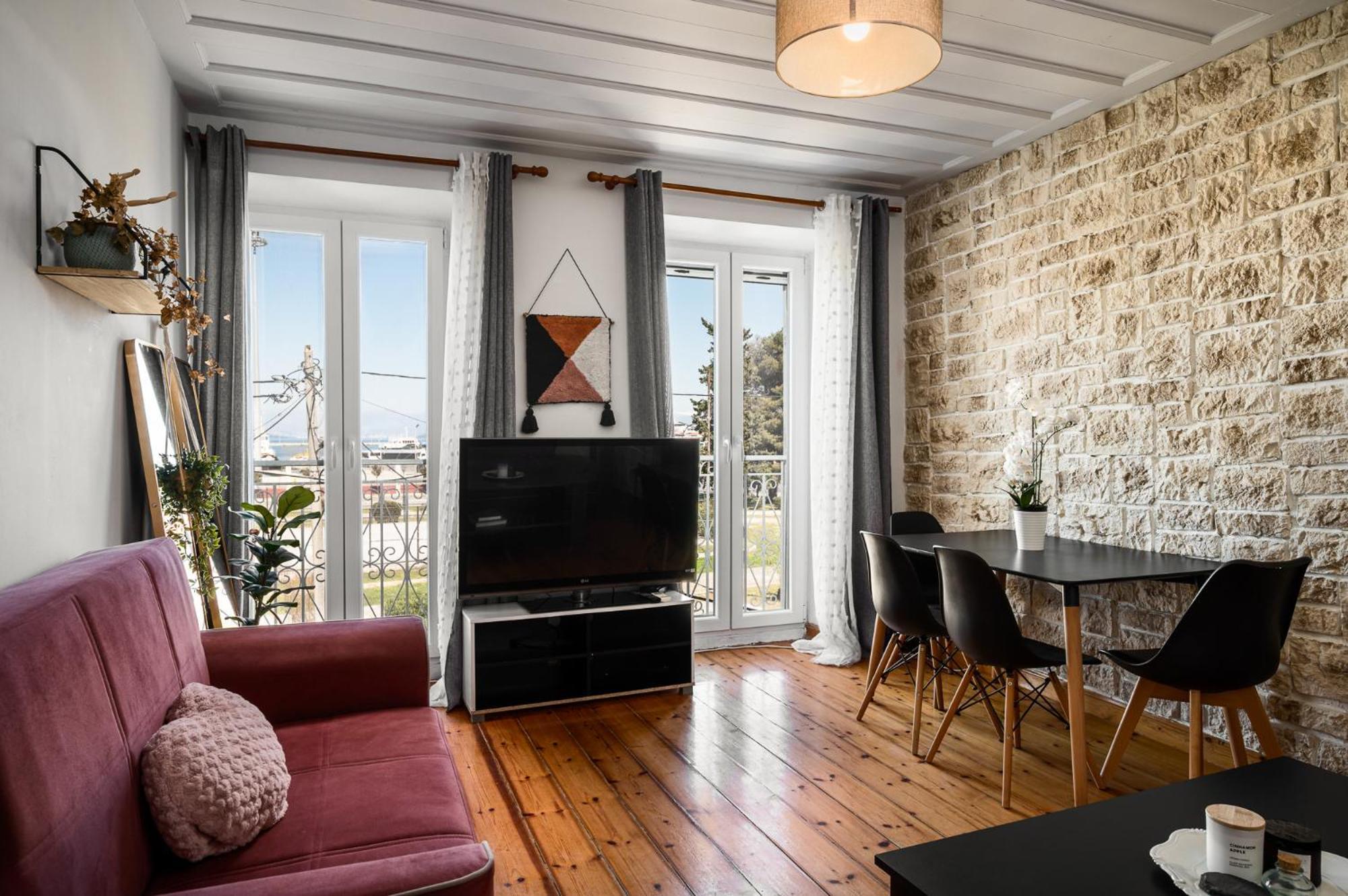 Laval Apartment Mantouki 外观 照片